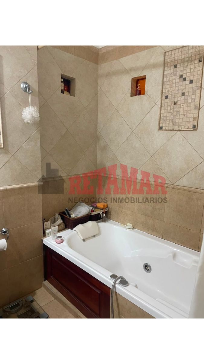Casa en venta en Villa Luzuriaga, 3 ambientes con escritorio, garage y terraza con parrilla. - 22