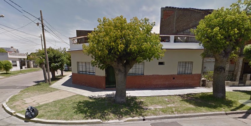 DOS departamentos tipo PH sobre lote esquina de 12,60 m por 14.80 m. — foto 2