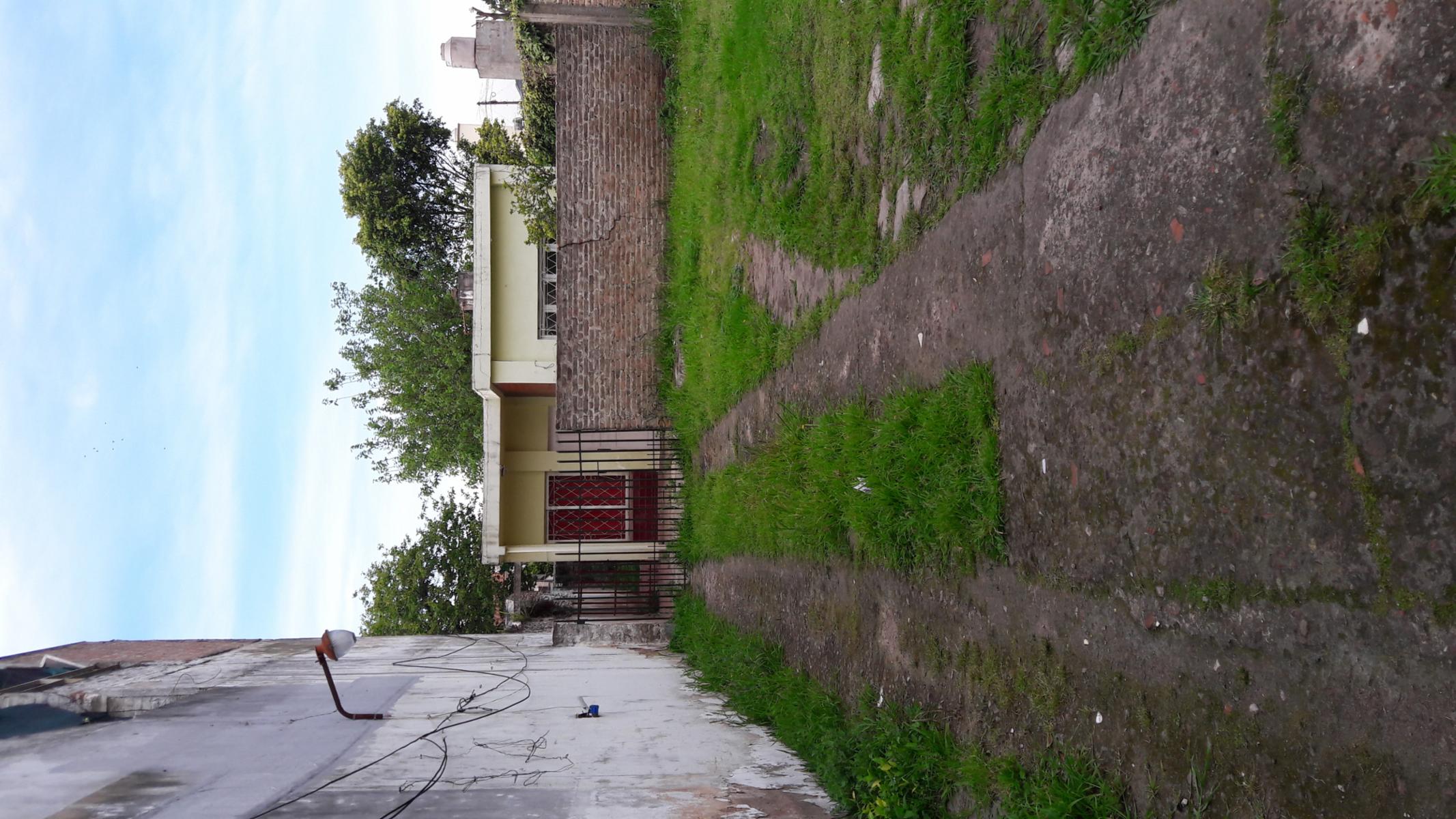 LOTE DE TERRENO CON CASA DE 2 AMBIENTES A REFACCIONAR EN HAEDO NORTE - IMPERDIBLE