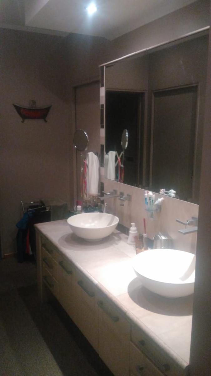 CASA - 4 AMBIENTES - EXCELENTE DISEÑO - S/LOTE 8,66M X 49,20 M - HAEDO SUR — foto 2