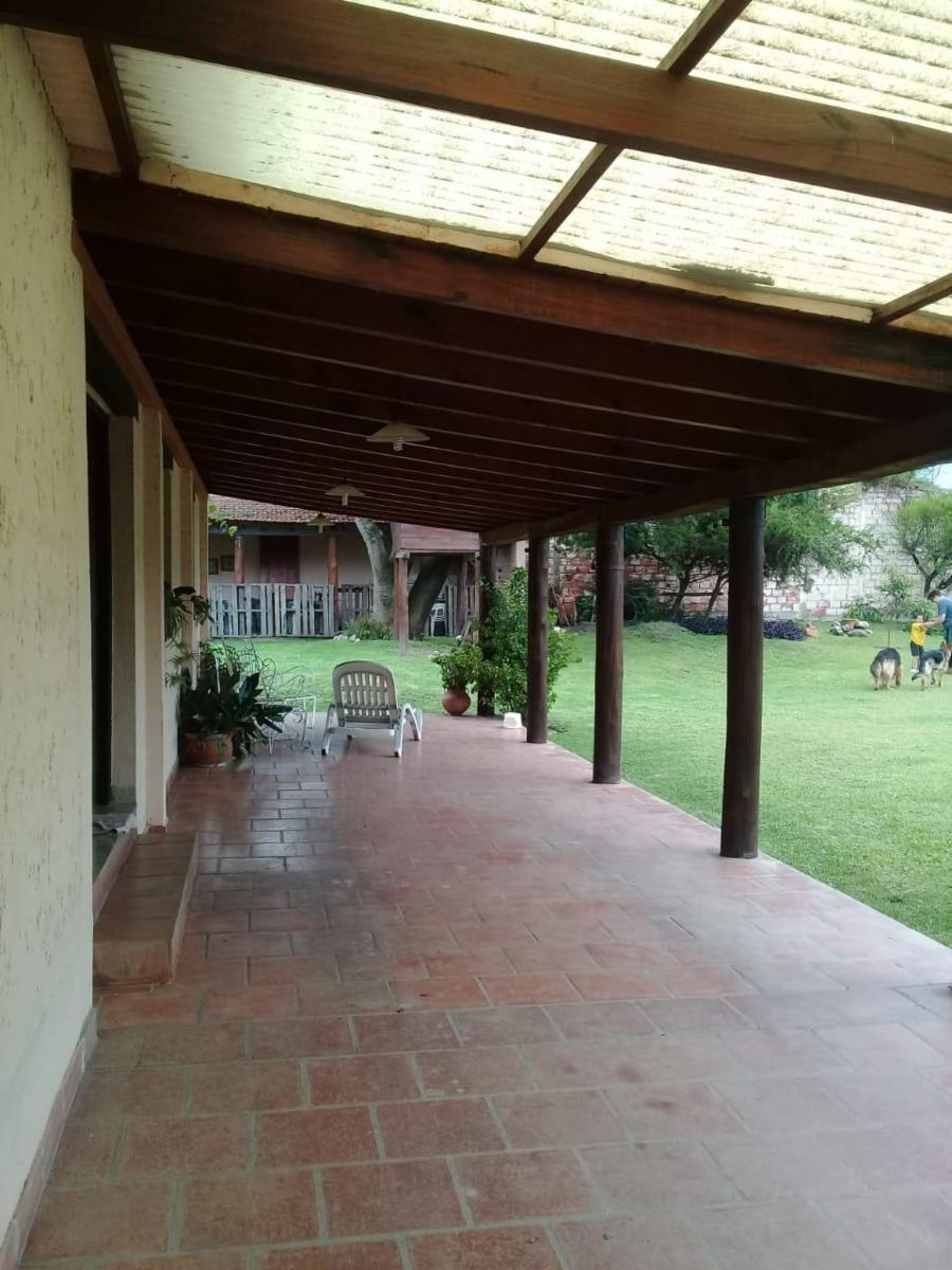 Venta de casa en San Lorenzo ( 1400 m2) 3dorm c/parque y piscina. — foto 4