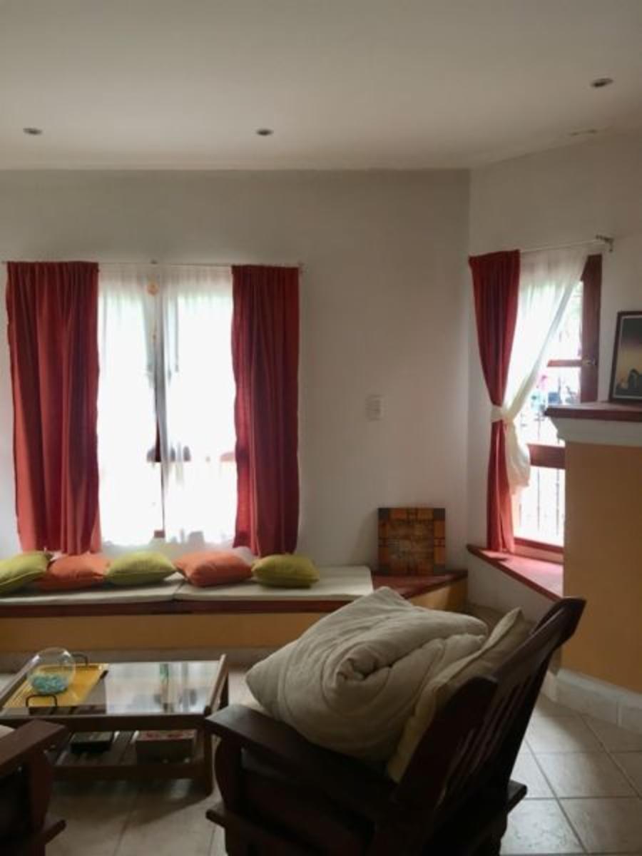 Venta de casa esquina en Gran Bourg - 3 dorm - amplio terreno. — foto 4