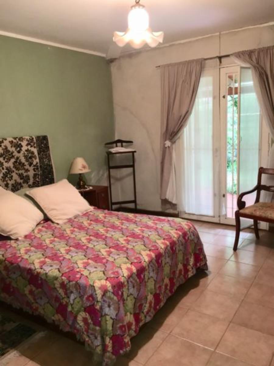 Venta de casa esquina en Gran Bourg - 3 dorm - amplio terreno. — foto 5