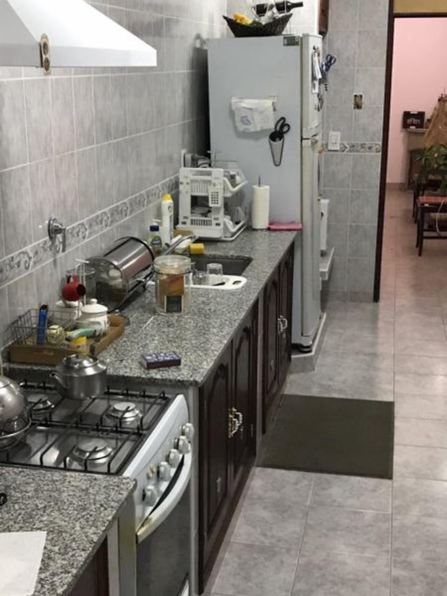 Venta de propiedad en Bº Intersindical 4 D / 2 B + cochera + patio. — foto 7