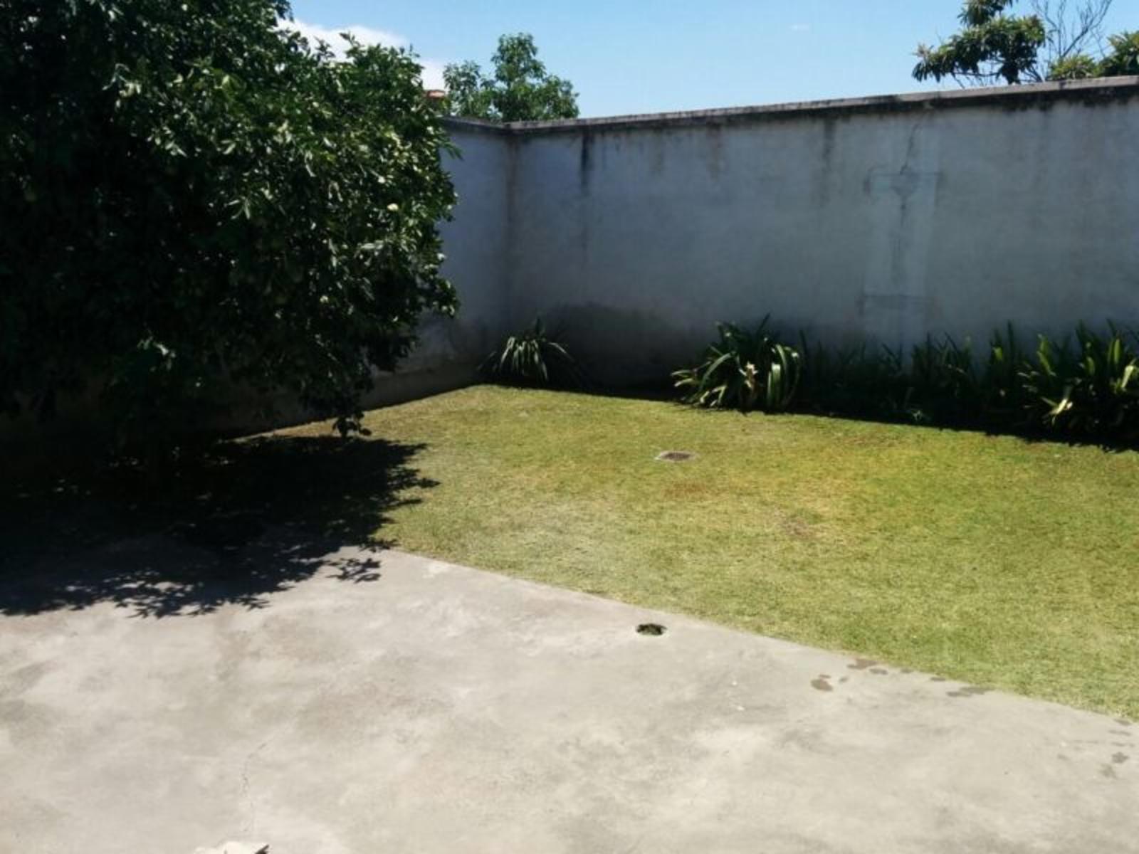 Venta de propiedad en Bº Intersindical 4 D / 2 B + cochera + patio. — foto 12