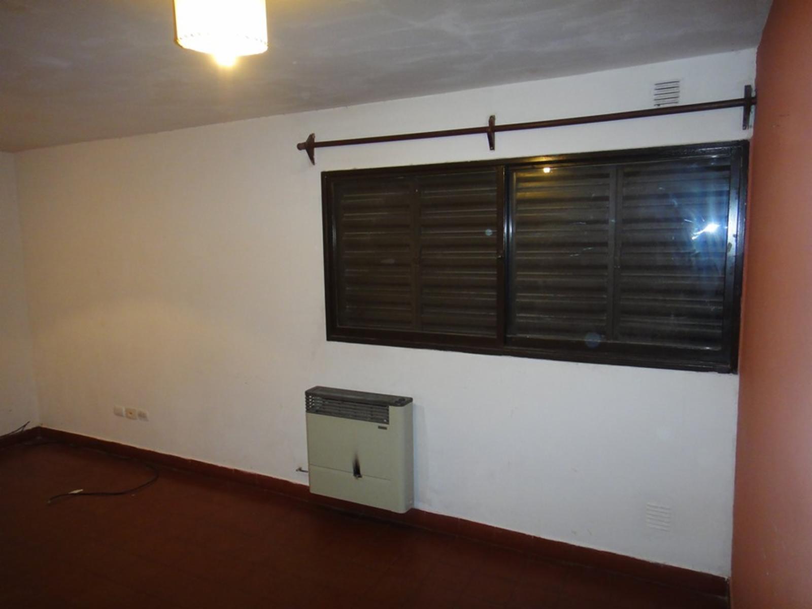 ALQUILER DPTO. 2 DORM EN Bº PQUE. LA VEGA C/COCHERA CERRADA. - 3