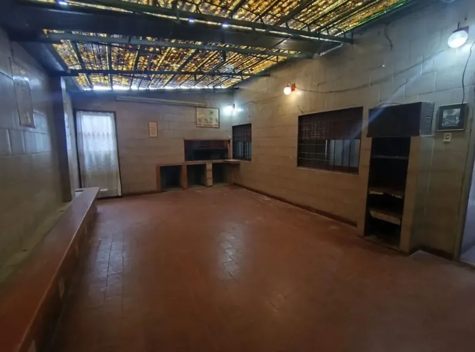 ALQUILER - Casa 3 Amb. c/ Patio - Naón Al 4300 - Billinghurst - 15