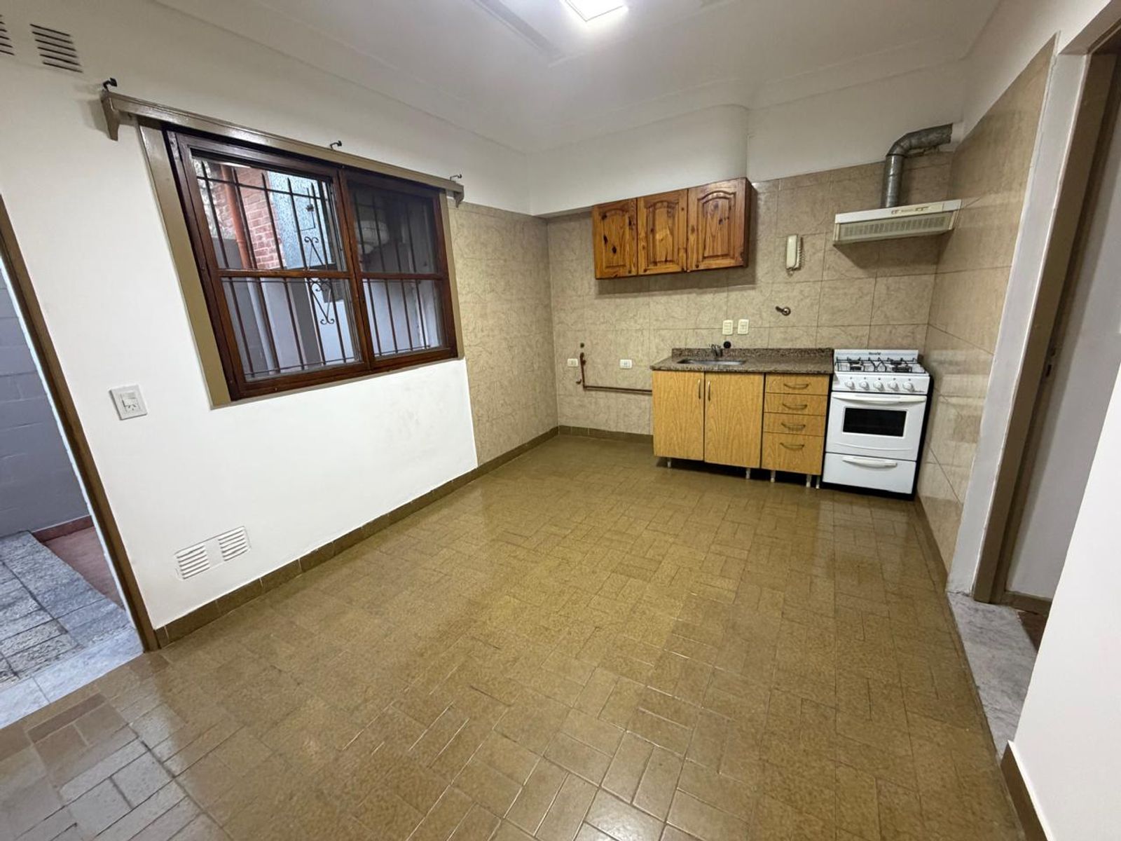 ALQUILER - Dpto 2 Amb - San Lorenzo 5900 - Billinghurst - 3