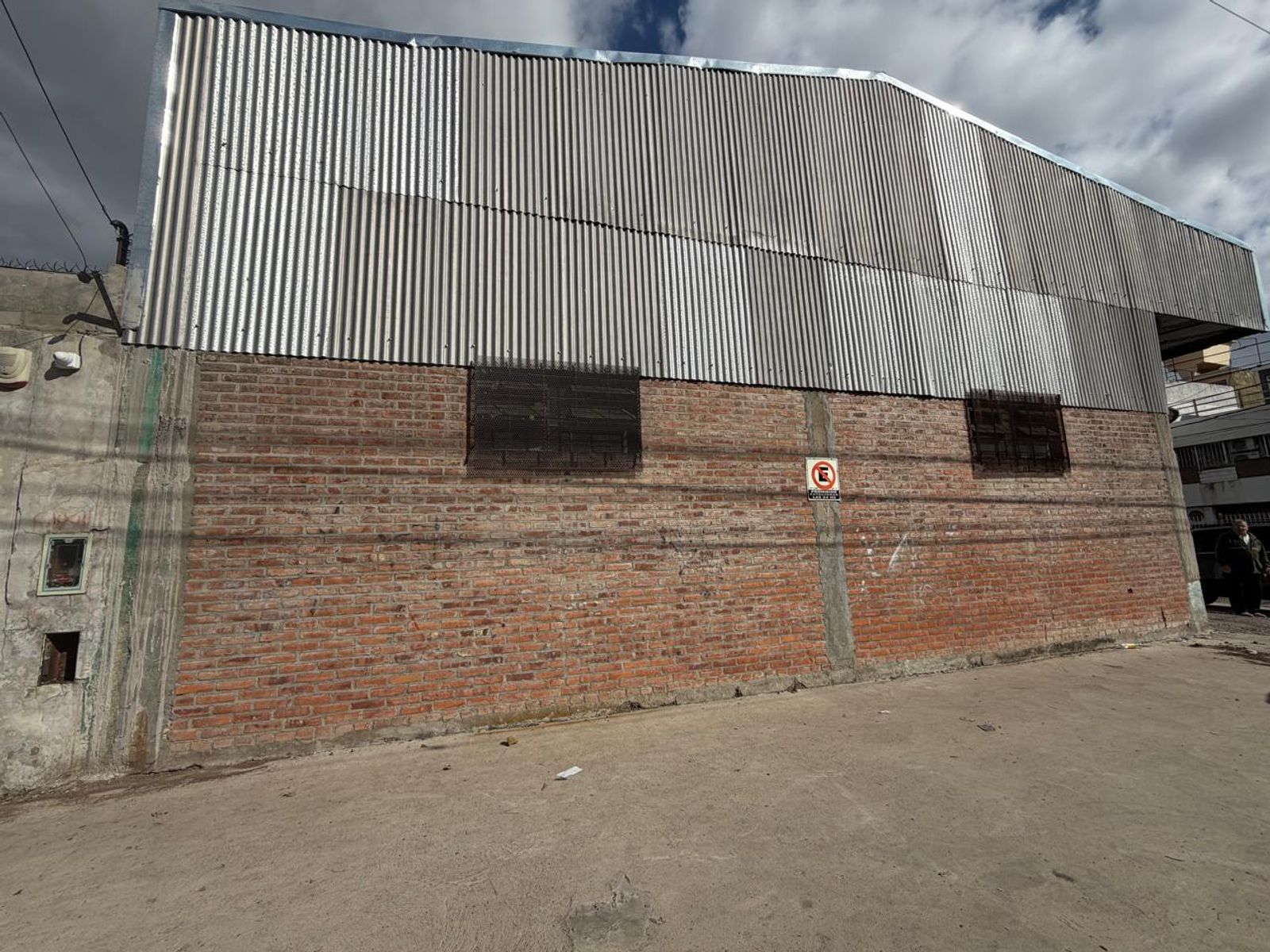VENTA - Galpón 600 M2 - San Gerónimo Al 1000 - Villa Bosch - 2