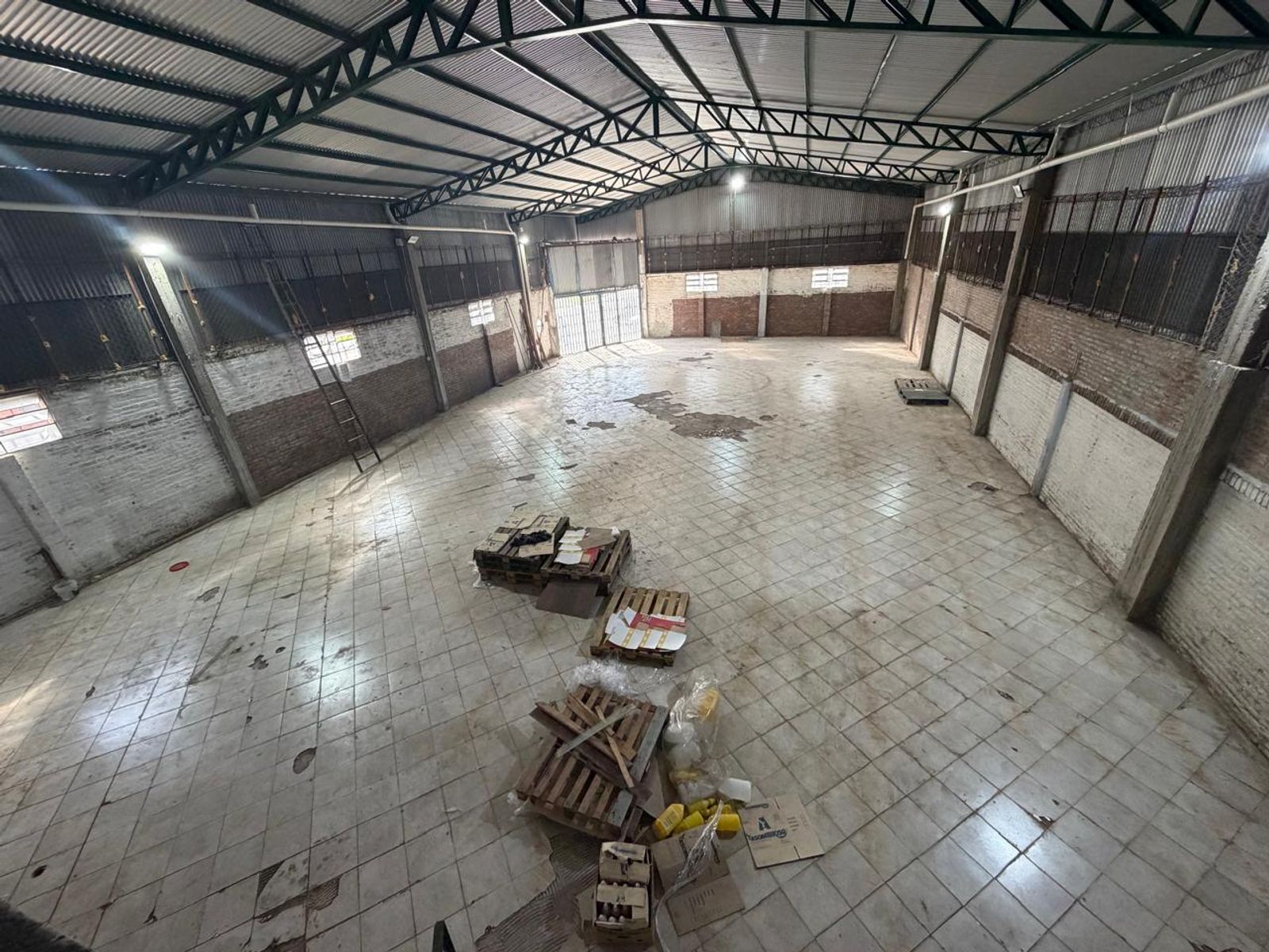 VENTA - Galpón 600 M2 - San Gerónimo Al 1000 - Villa Bosch - 18