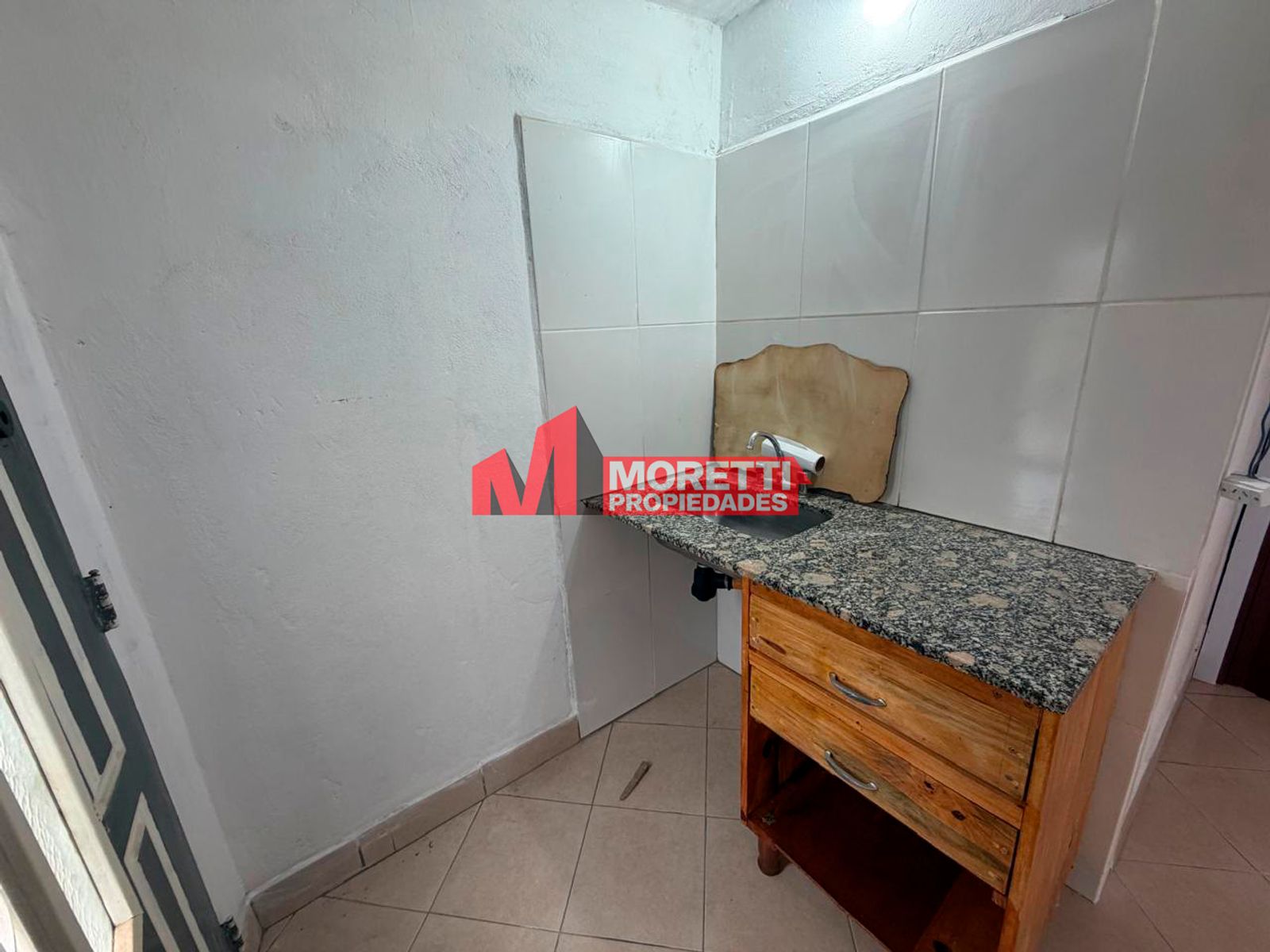 ALQUILER - Monoamb. - Naón al 3600 - Billinghurst — foto 3