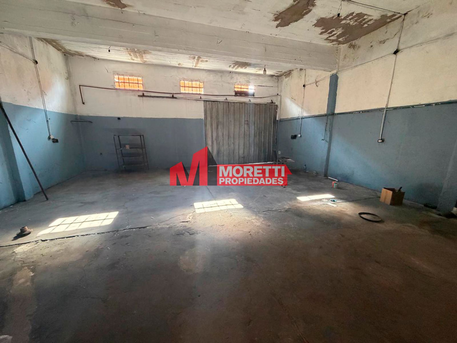 ALQUILER - Galpon 150 m2 - Triunvirato al 3900 - Billinghurst - 2