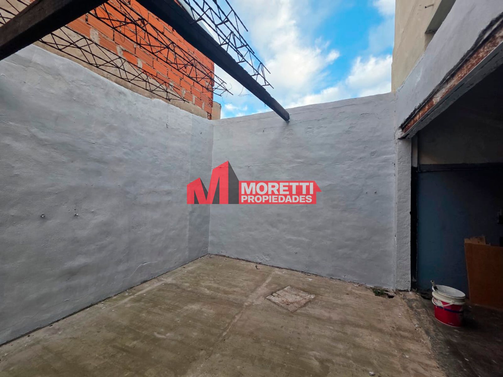 ALQUILER - Galpon 150 m2 - Triunvirato al 3900 - Billinghurst - 6