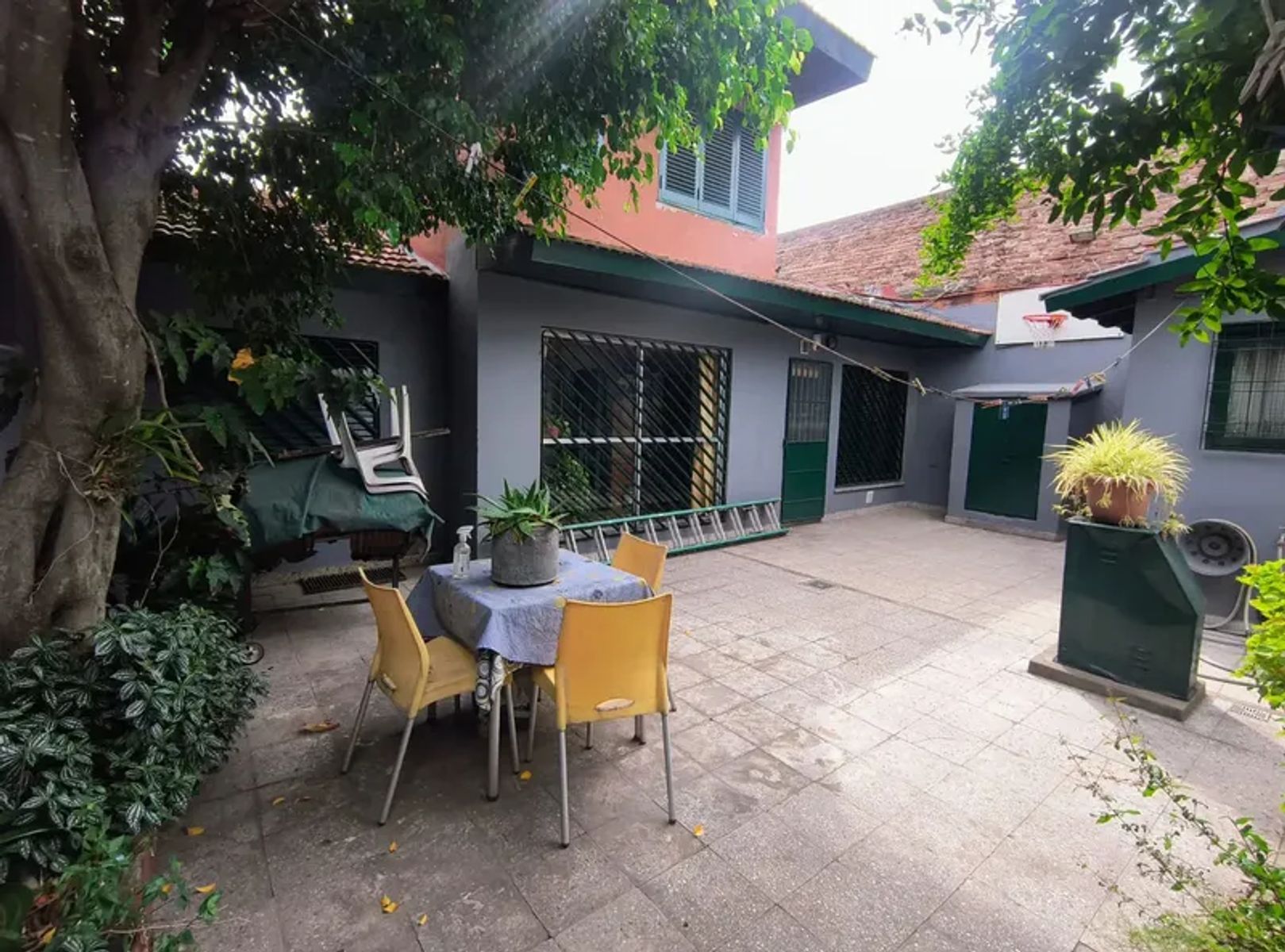 VENTA - Casa 5 Amb - Las Camelias al 6900 - San Martin - 6