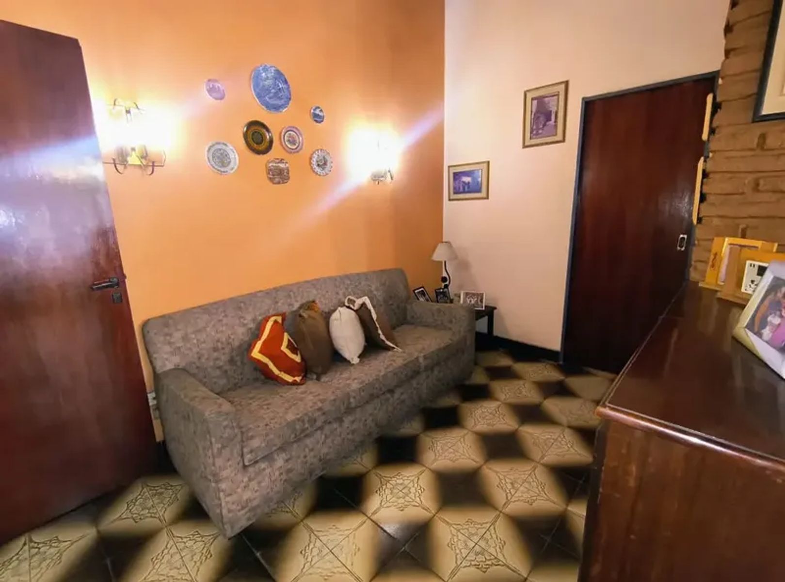 VENTA - Casa 5 Amb - Las Camelias al 6900 - San Martin - 17