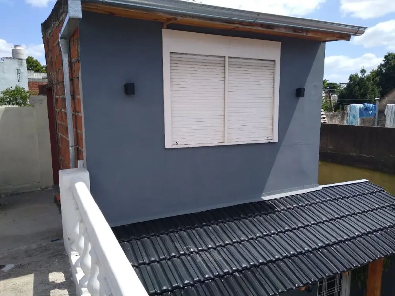 VENTA - Casa y Dpto.- 2 Amb C/garage + Dpto - 25 De Mayo Al 4200- Billinghurst — foto 2