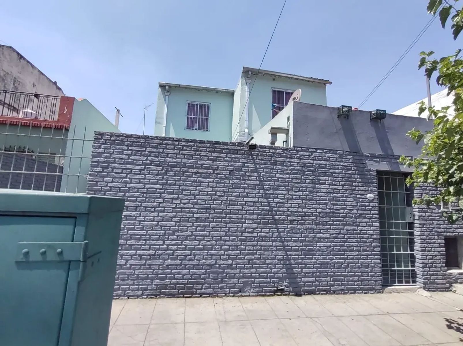 VENTA EN BLOCK - Casa 3 Amb + Oficina + Monoambiente - Perón Al 10.300 - P. Podesta - 1