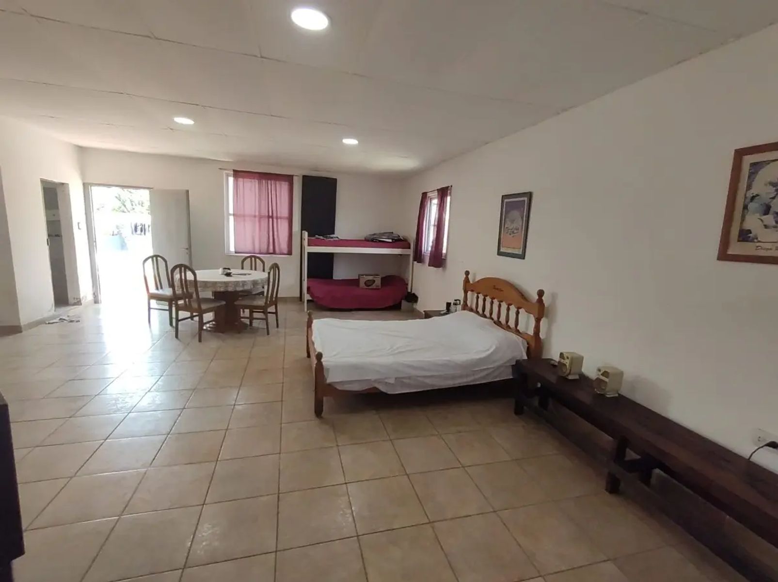 VENTA EN BLOCK - Casa 3 Amb + Oficina + Monoambiente - Perón Al 10.300 - P. Podesta - 17