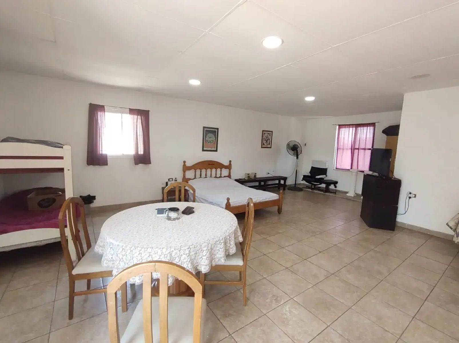 VENTA EN BLOCK - Casa 3 Amb + Oficina + Monoambiente - Perón Al 10.300 - P. Podesta - 19