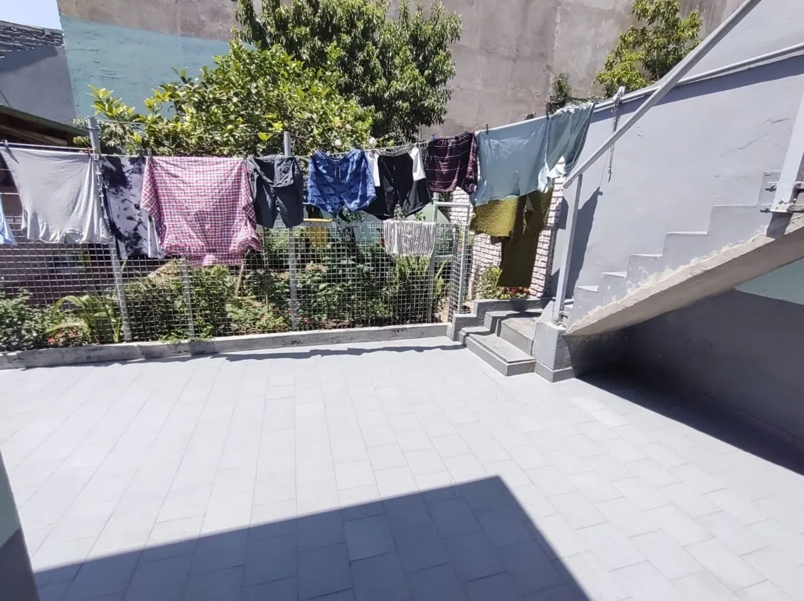 VENTA EN BLOCK - Casa 3 Amb + Oficina + Monoambiente - Perón Al 10.300 - P. Podesta - 27