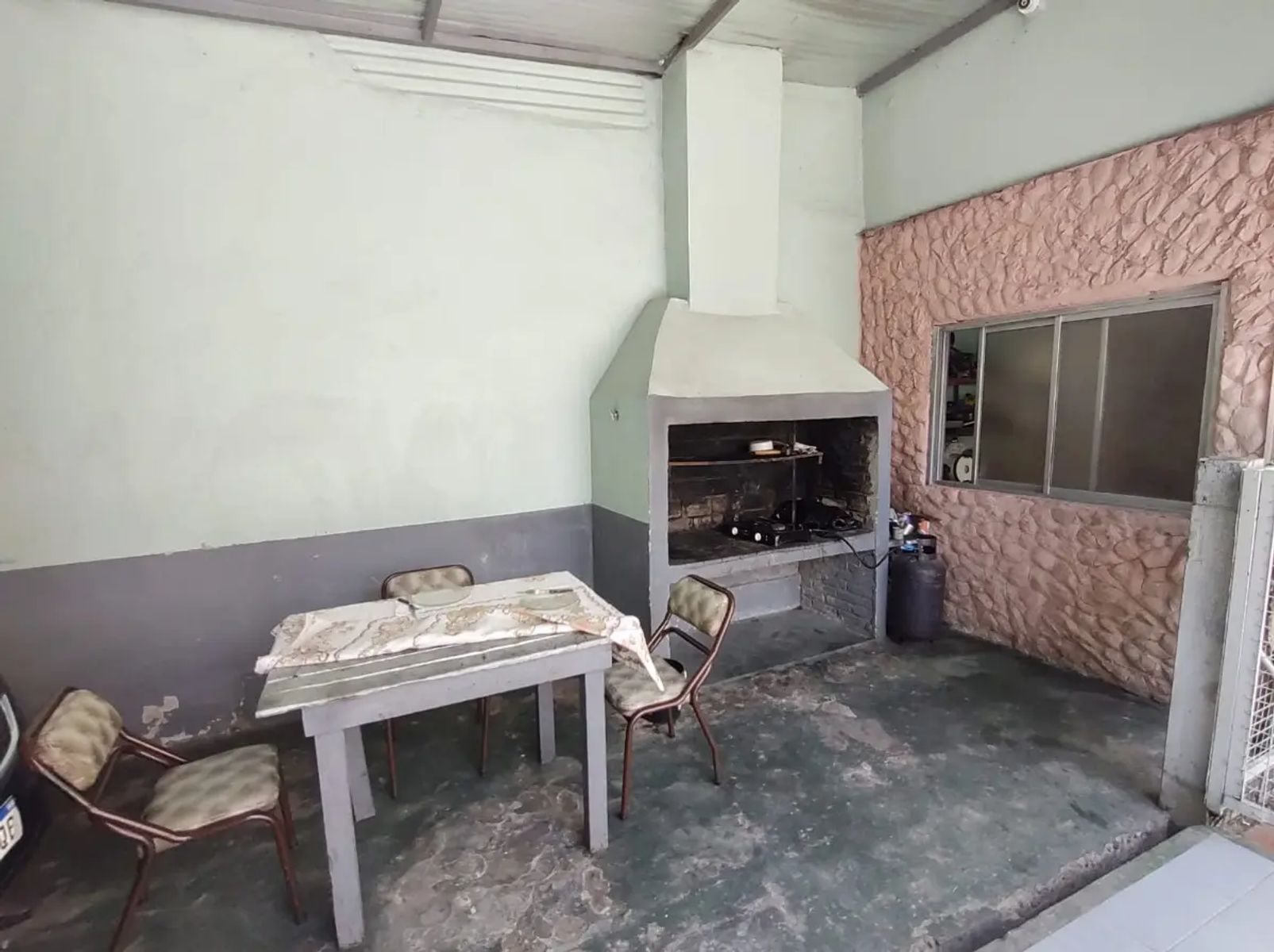 VENTA EN BLOCK - Casa 3 Amb + Oficina + Monoambiente - Perón Al 10.300 - P. Podesta - 29
