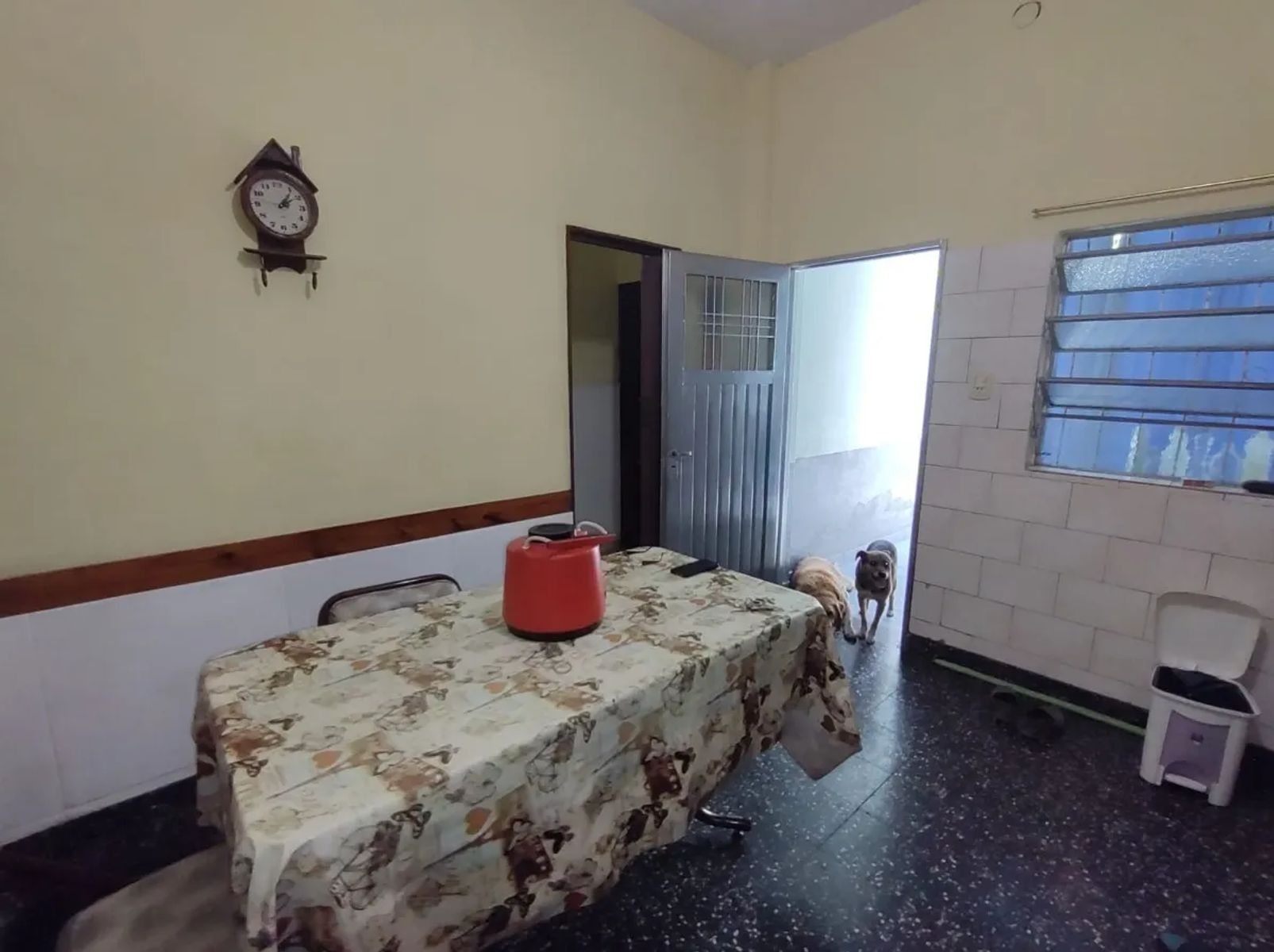 VENTA EN BLOCK - Casa 3 Amb + Oficina + Monoambiente - Perón Al 10.300 - P. Podesta - 30