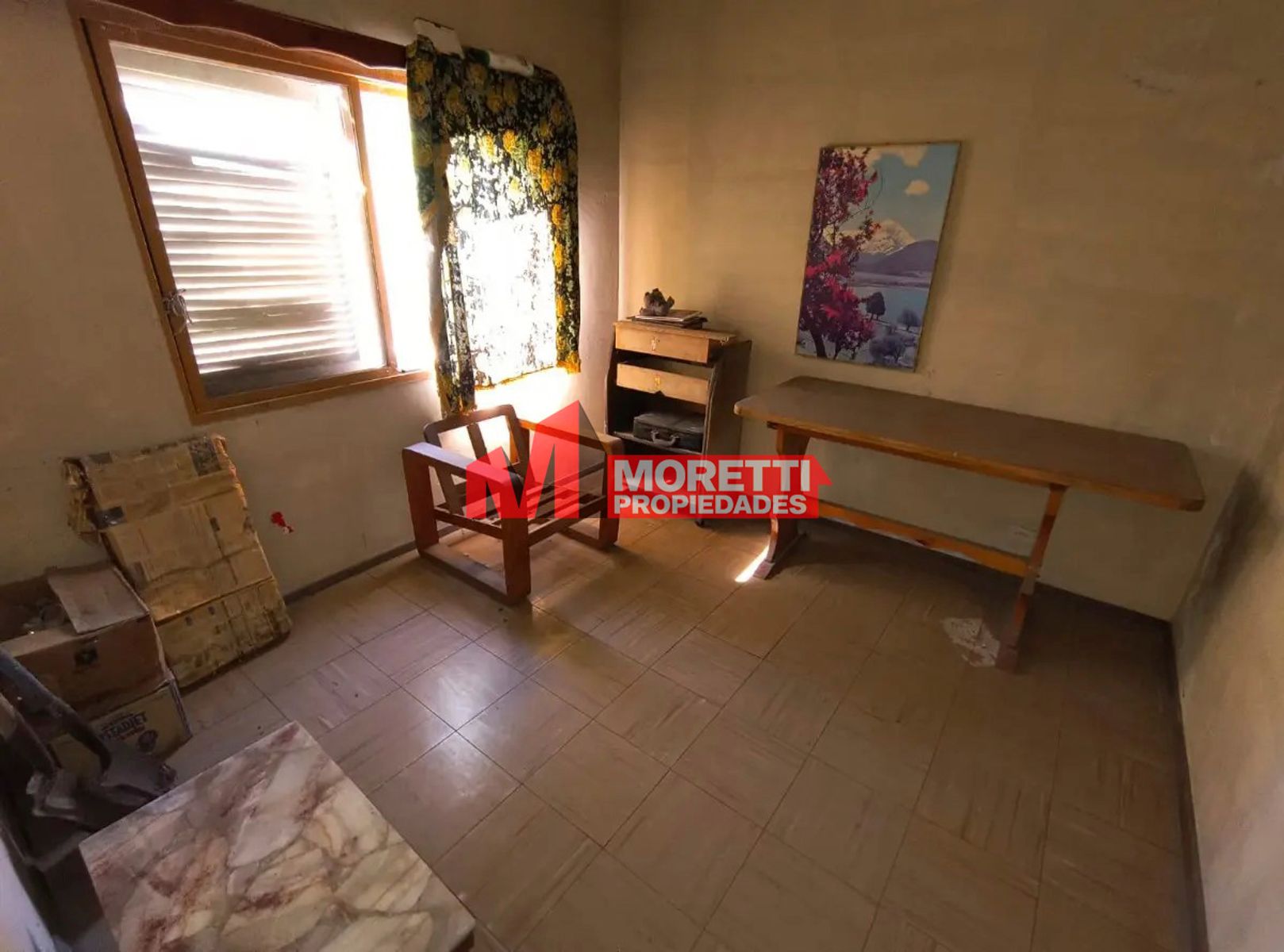VENTA - Casa 3 Amb. + 2 Dptos. 3 Amb- Echeverria al 7800- Villa Bosch. - 5