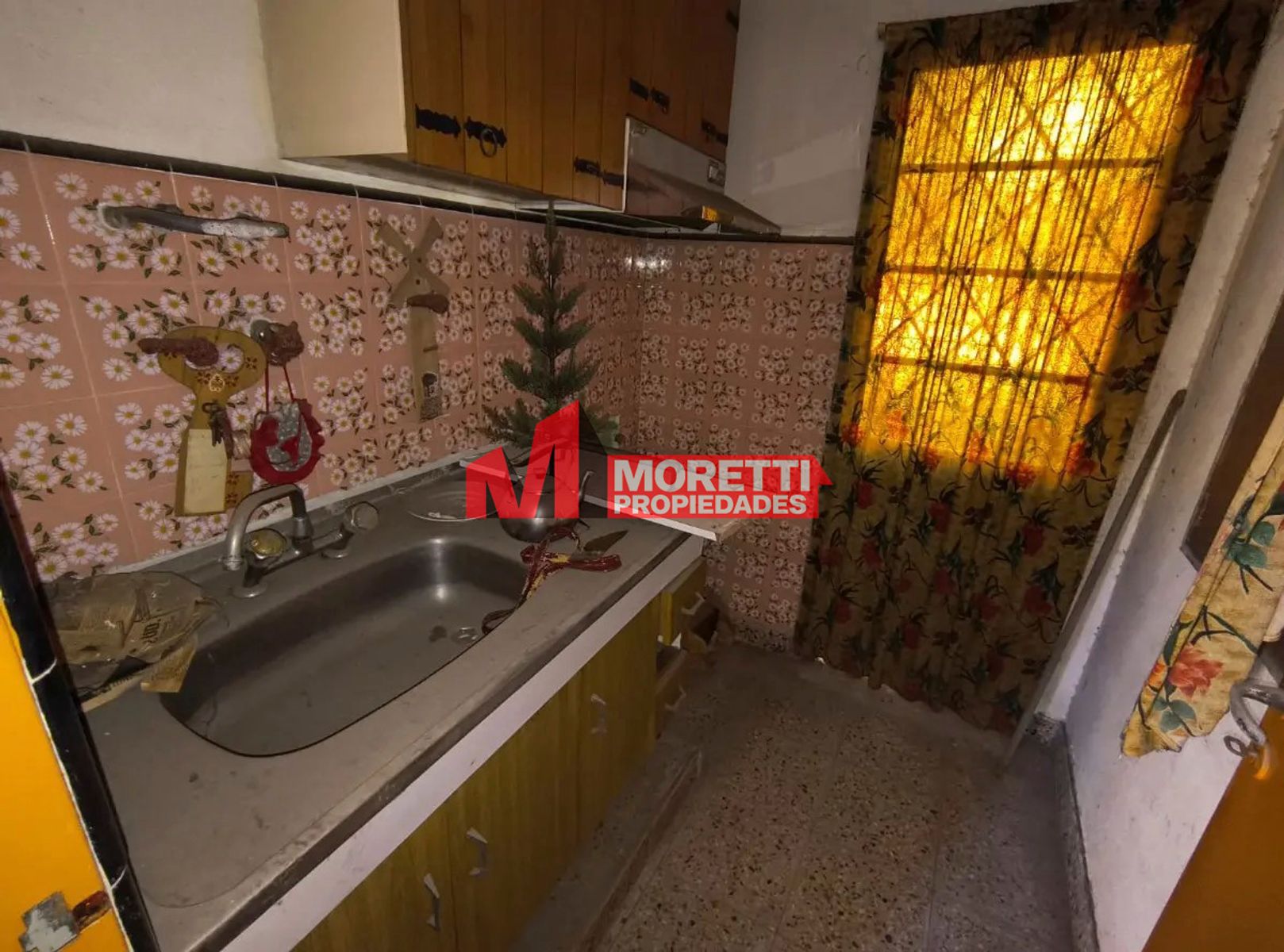 VENTA - Casa 3 Amb. + 2 Dptos. 3 Amb- Echeverria al 7800- Villa Bosch. - 15