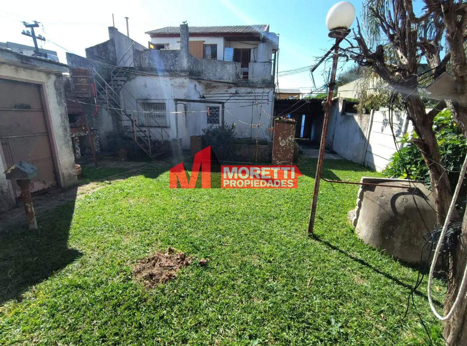 VENTA - Casa 3 Amb. + 2 Dptos. 3 Amb- Echeverria al 7800- Villa Bosch. - 21