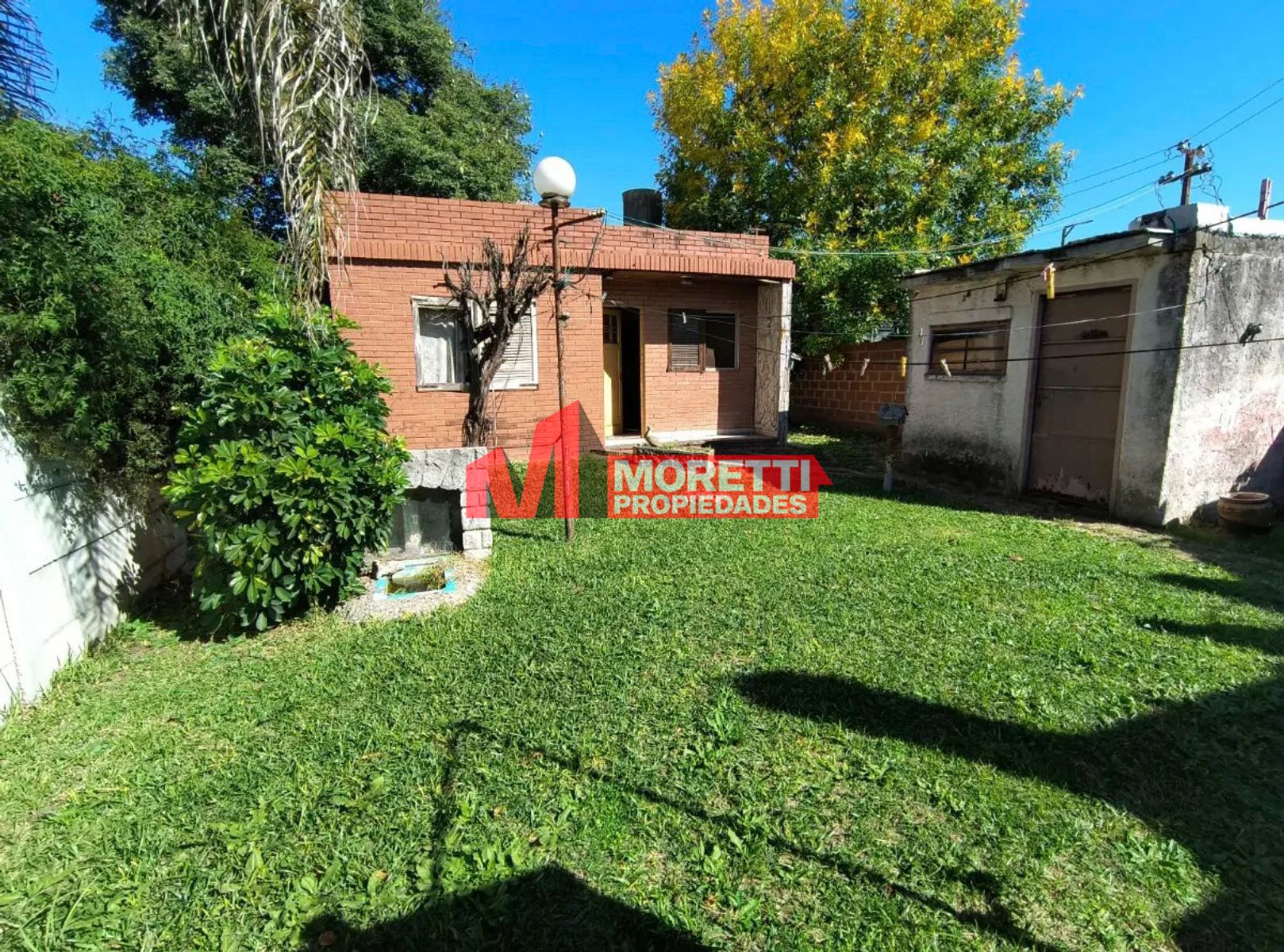 VENTA - Casa 3 Amb. + 2 Dptos. 3 Amb- Echeverria al 7800- Villa Bosch. - 22