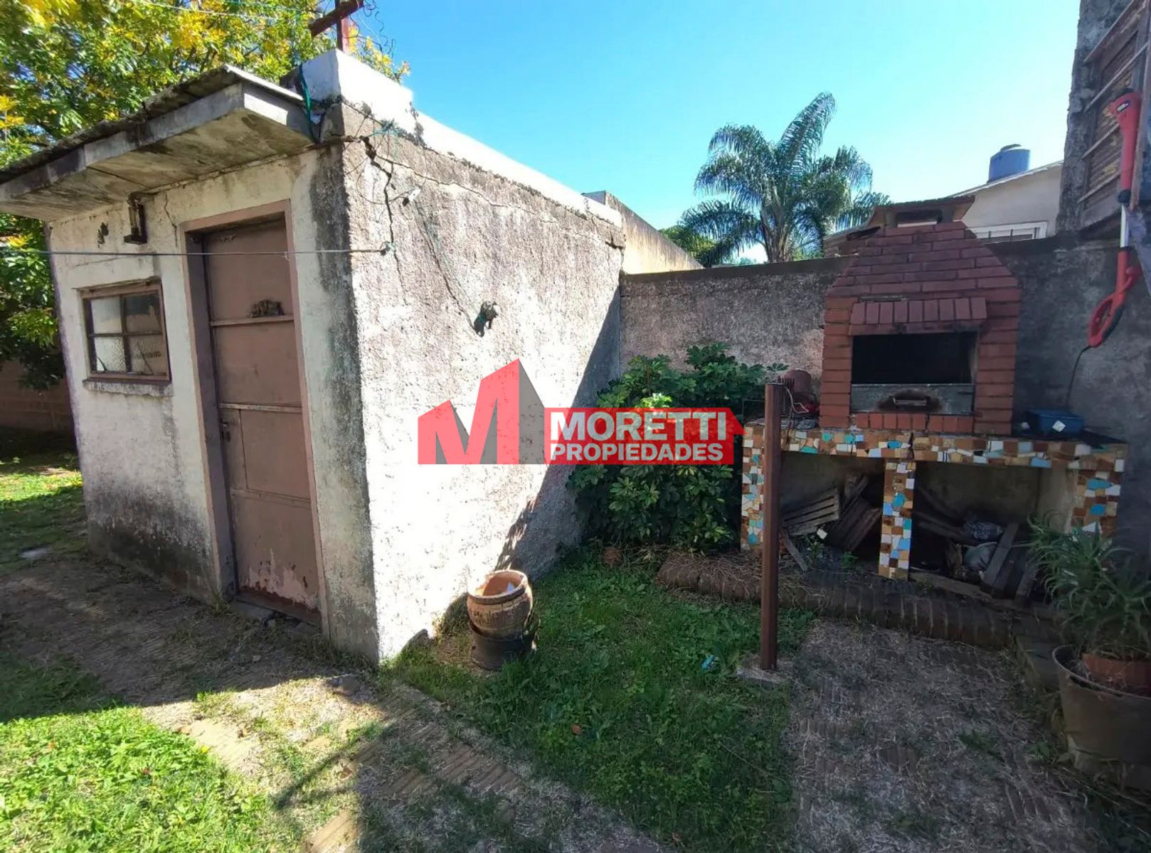 VENTA - Casa 3 Amb. + 2 Dptos. 3 Amb- Echeverria al 7800- Villa Bosch. - 25