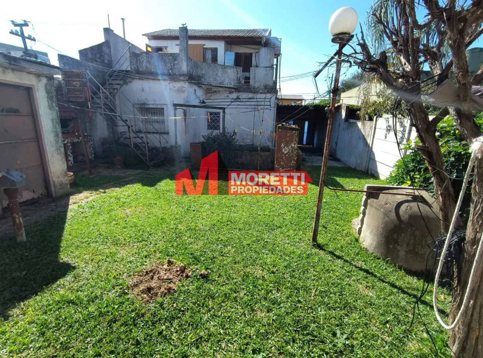 VENTA - Casa 3 Amb. + 2 Dptos. 3 Amb- Echeverria al 7800- Villa Bosch. - 26