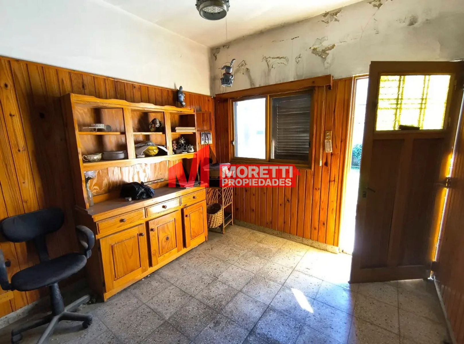 VENTA - Casa 3 Amb. + 2 Dptos. 3 Amb- Echeverria al 7800- Villa Bosch. - 27