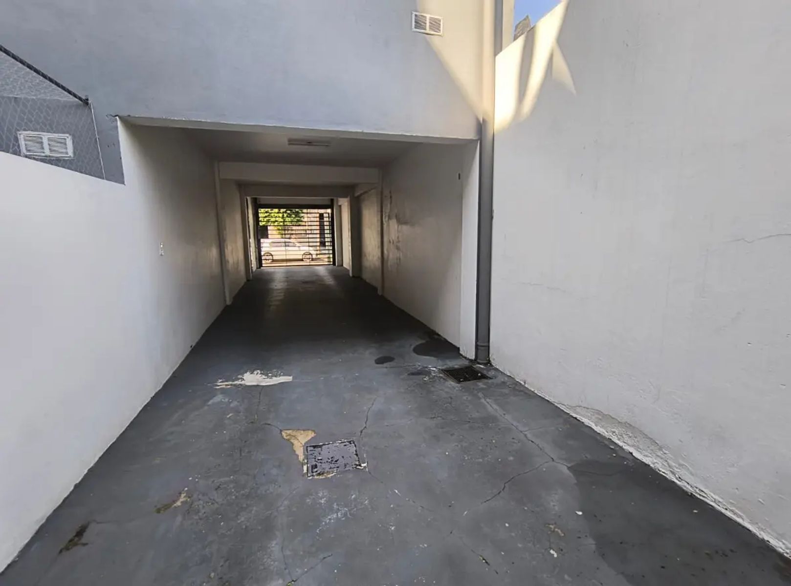VENTA - Cochera- San Lorenzo al 1100- Villa Bosch. - 3
