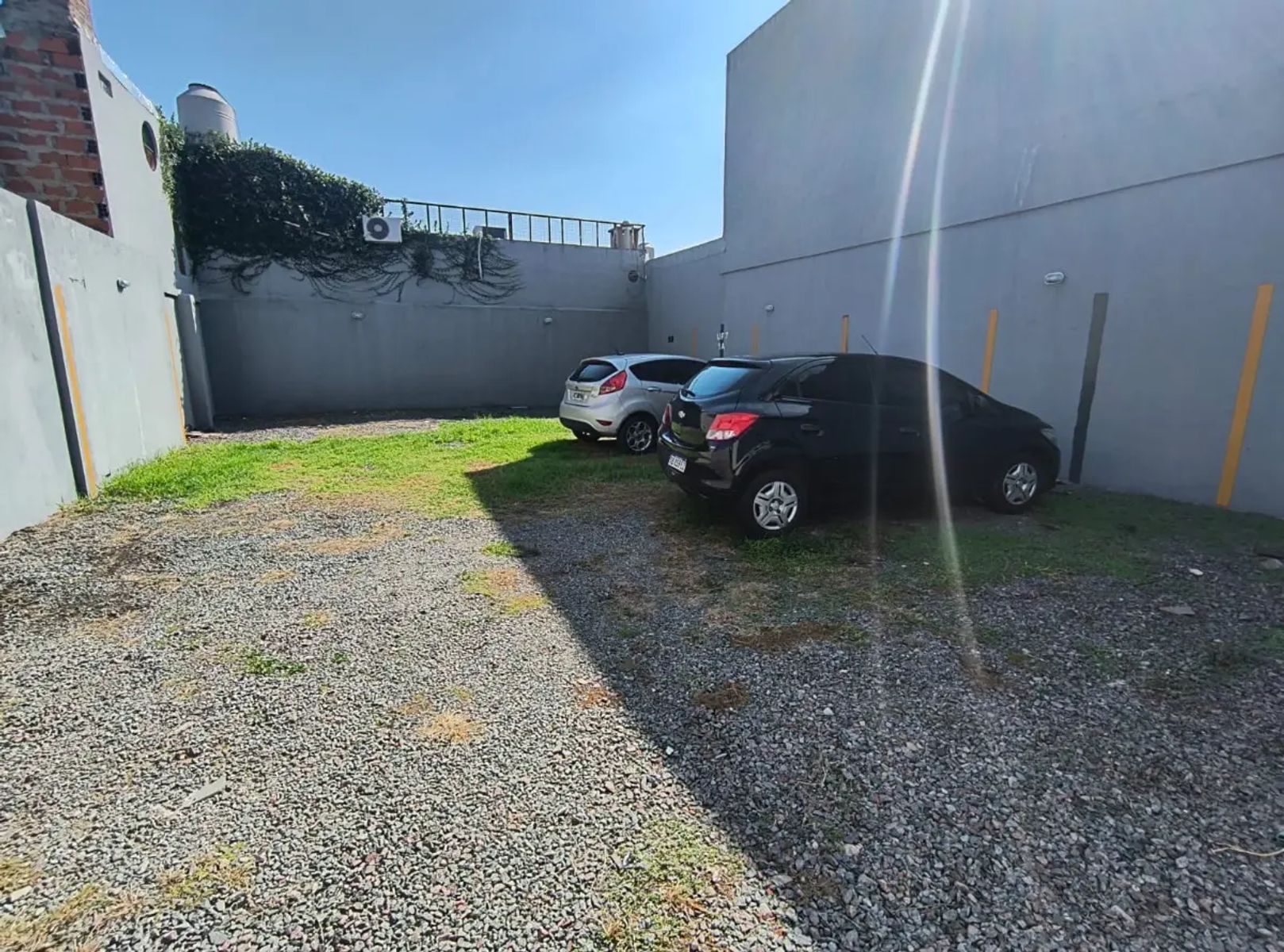 VENTA - Cochera- San Lorenzo al 1100- Villa Bosch. - 5