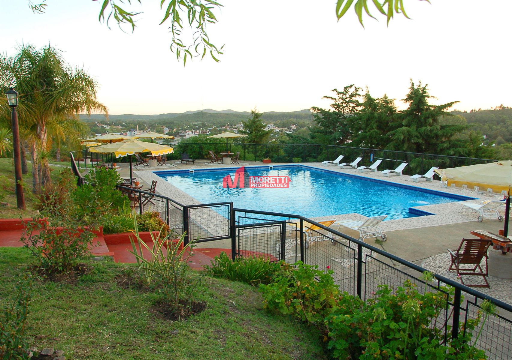 VENTA de Complejo Turístico- 3 Cabañas de 3 Amb c/u + 1 Monoblock - Embalse, CÓRDOBA - 1