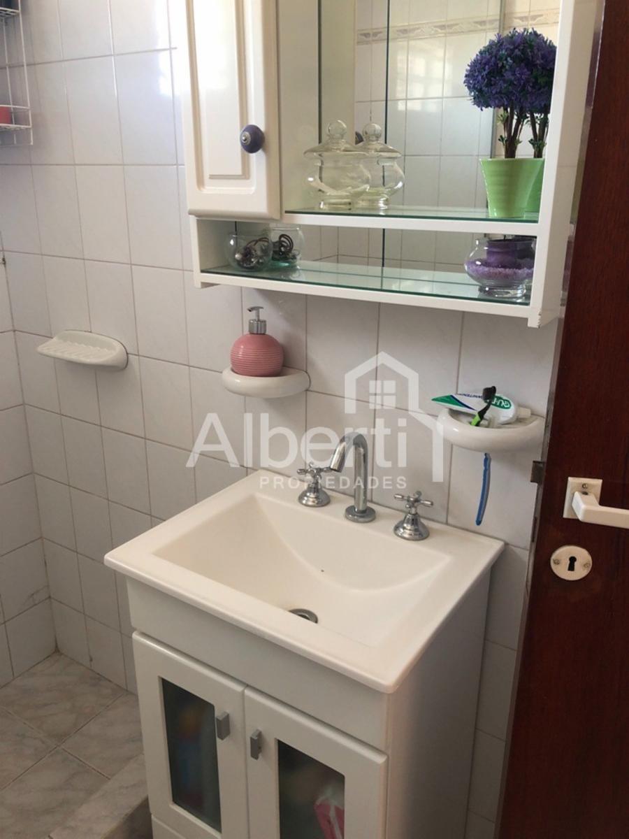 Excelente dúplex al frente de 3 ambientes con cochera y fondo parquizado. — foto 14