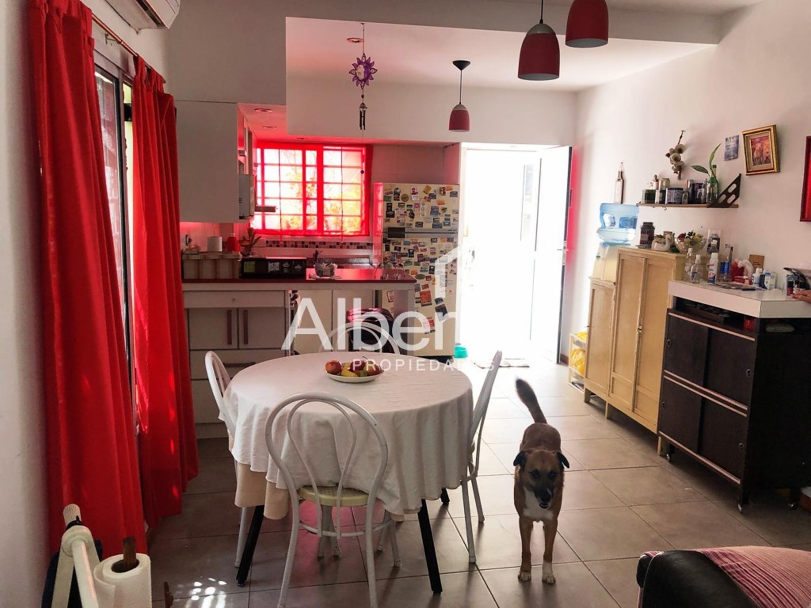 VENTA Moderna Casa Americana Haedo Sur. — foto 6