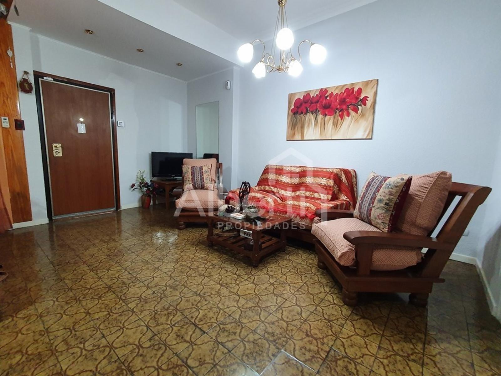 VENTA HERMOSO CHALET EN HAEDO- BARRIO GÜEMES. — foto 4