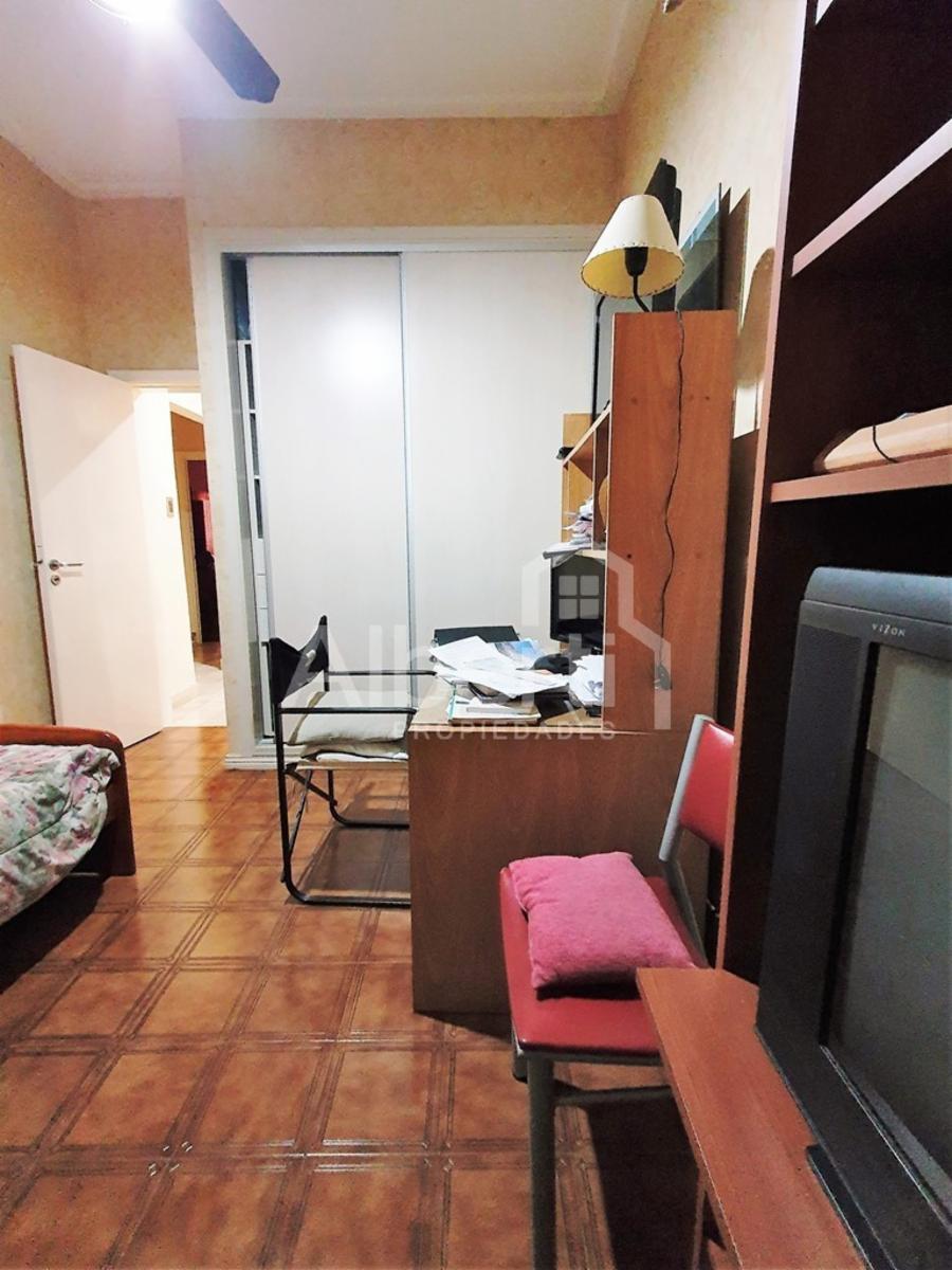 VENTA HERMOSO CHALET EN HAEDO- BARRIO GÜEMES. — foto 10
