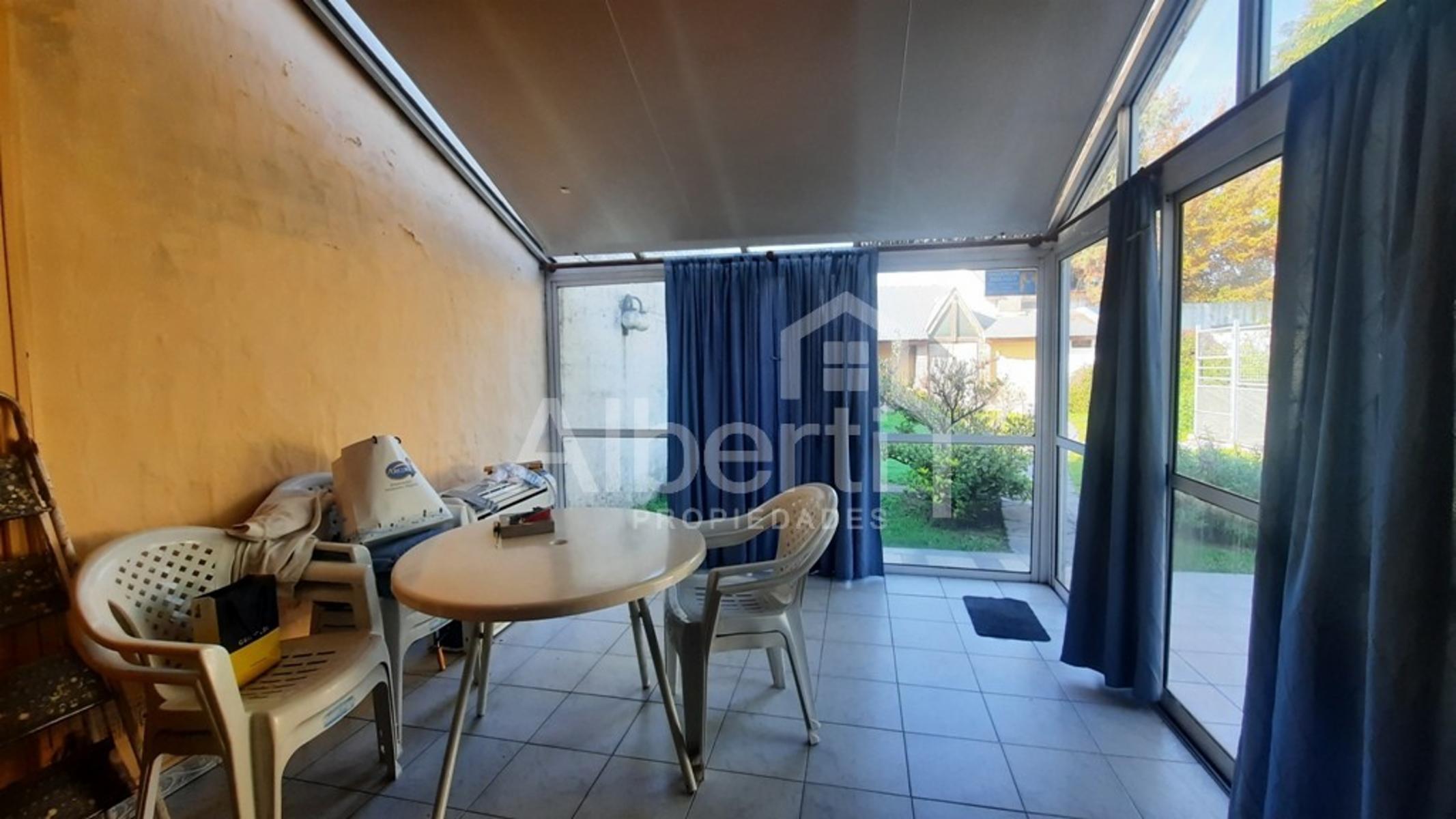 VENTA - CASA DE 4 AMBIENTES CON GRAN FONDO PARQUIZADO.- MERLO — foto 12