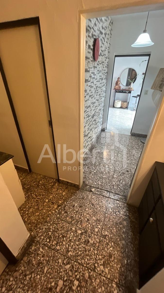 VENTA HAEDO CASA DE ESTILO AMERICANA 5 AMBIENTES CON PARQUE Y PILETA. — foto 6