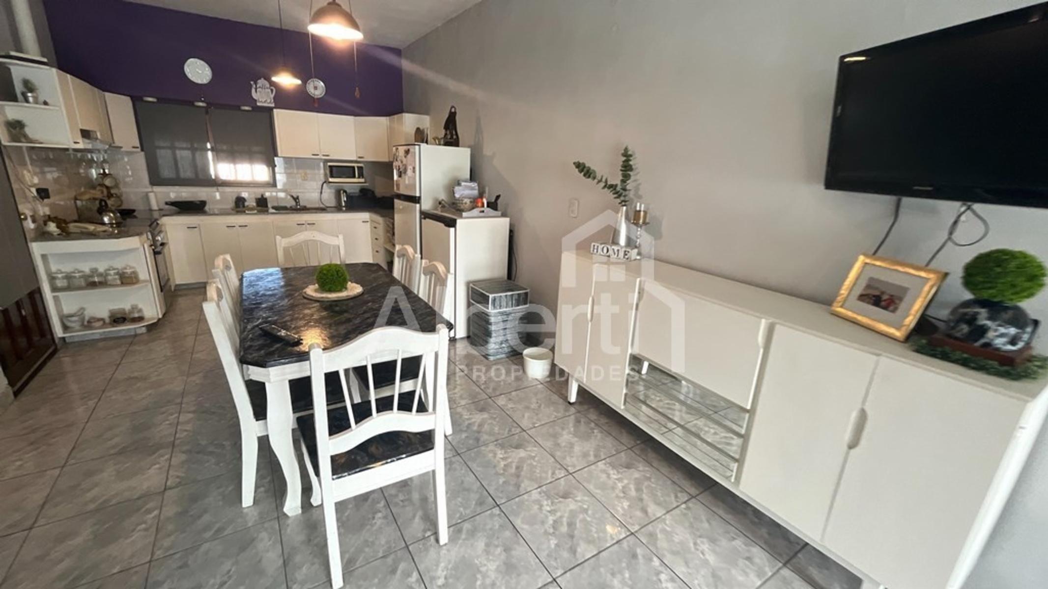VENTA HAEDO CASA DE ESTILO AMERICANA 5 AMBIENTES CON PARQUE Y PILETA. — foto 15