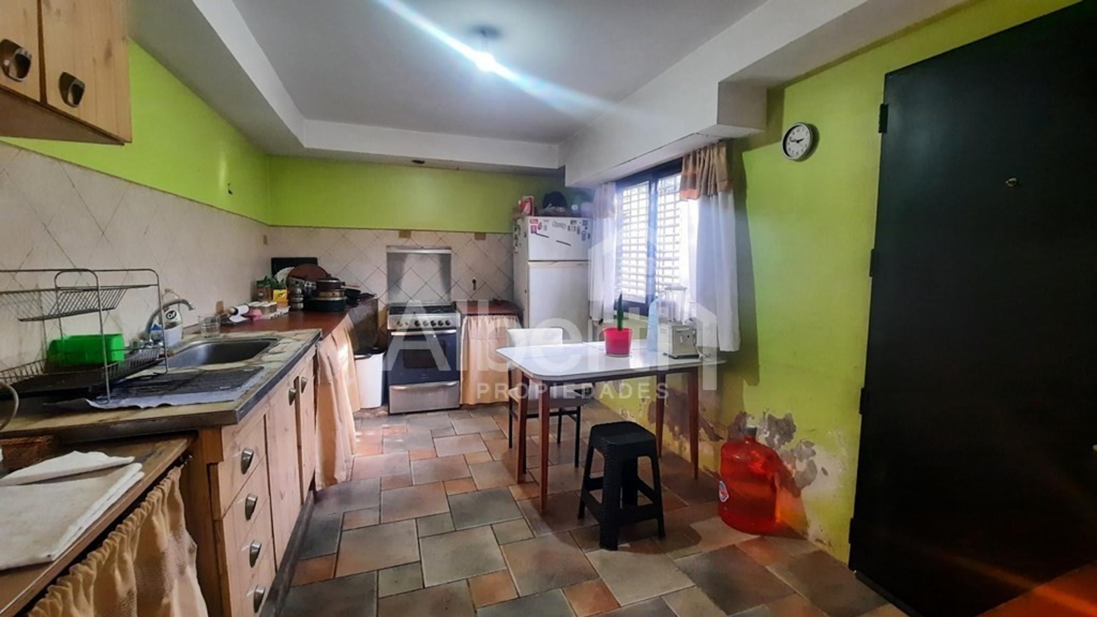 VENTA CASA 6 AMBIENTES EN VILLA LUZURIAGA. — foto 9