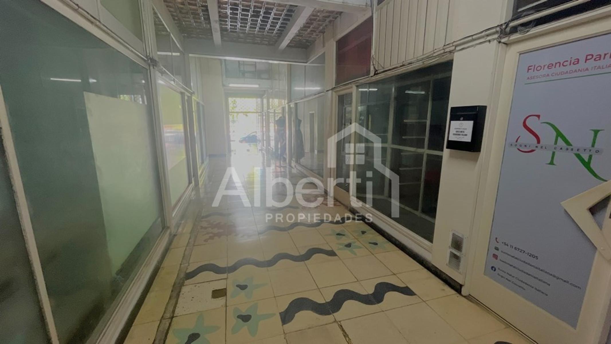 VENTA LOCAL EN GALERÍA - HAEDO CENTRO (LADO NORTE) — foto 8
