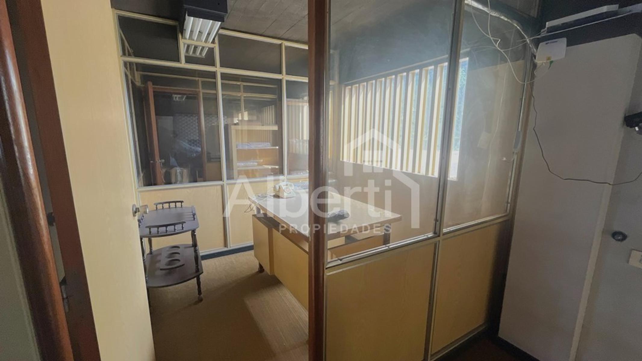 ALQUILER EDIFICIO COMERCIAL EN HAEDO. - 7