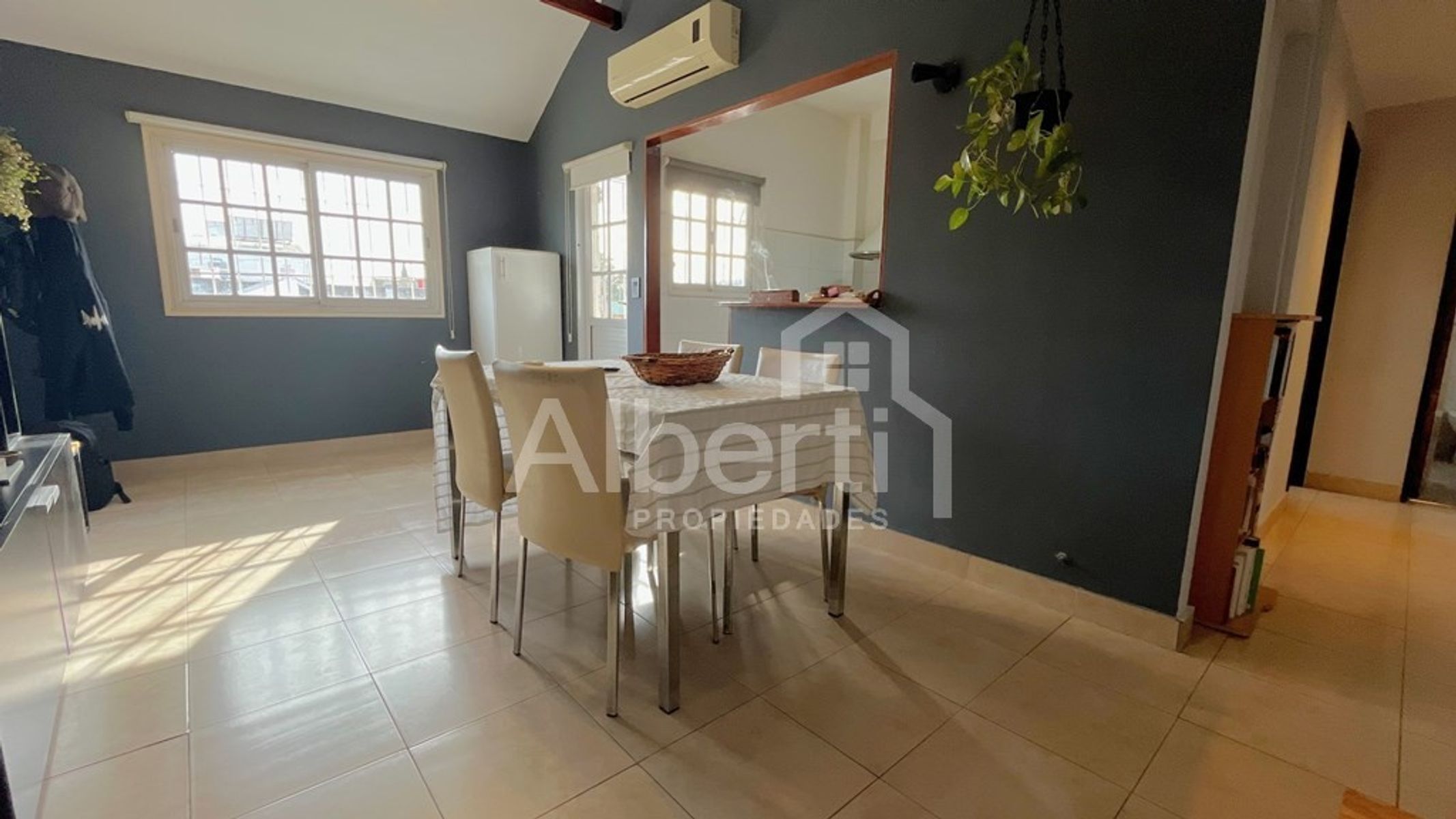 VENTA DEPARTAMENTO 3 AMBIENTES CON COCHERA EN HAEDO. — foto 3