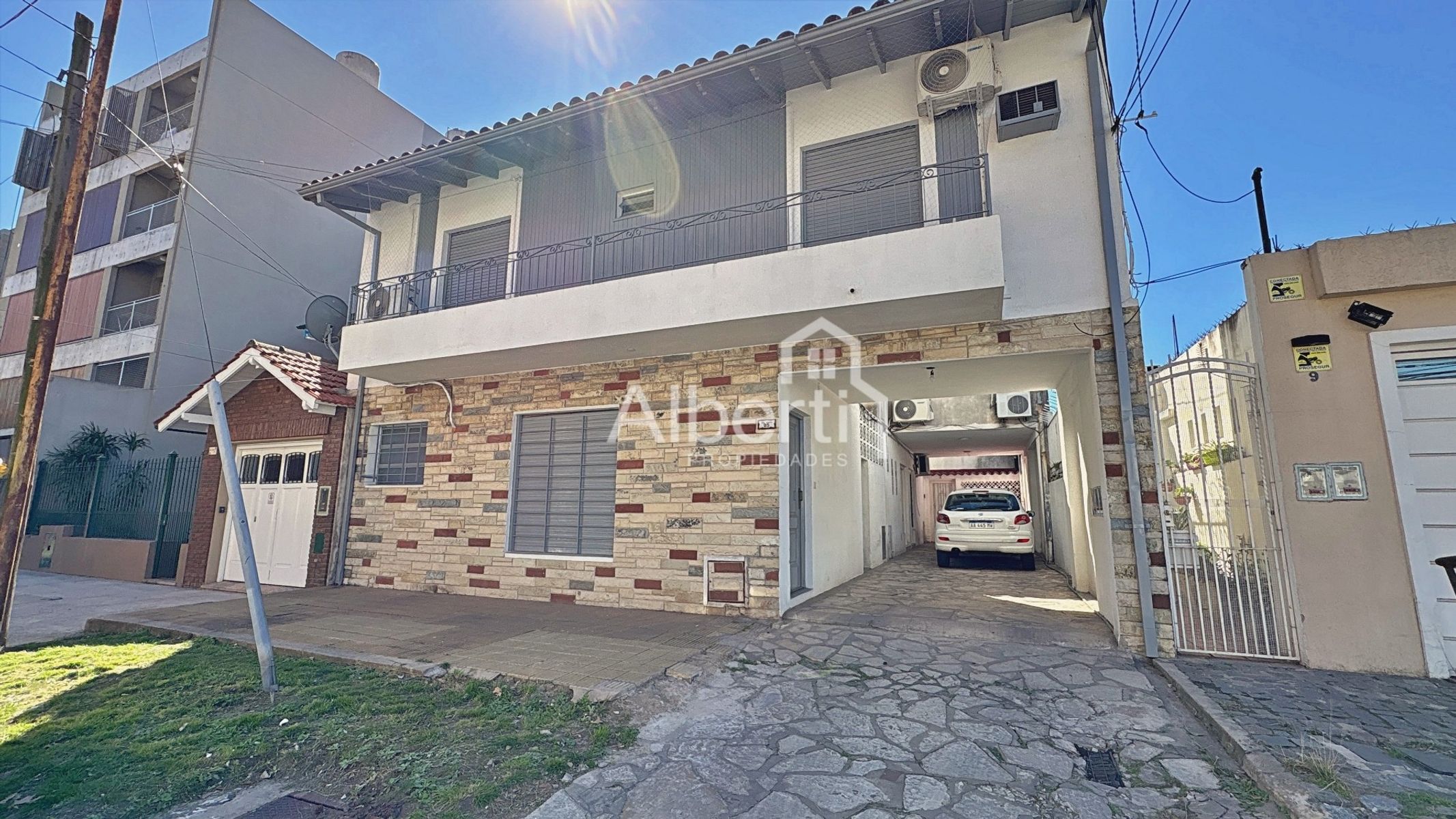 VENTA CASA PH 3 AMBIENTES CON COCHERA EN HAEDO.