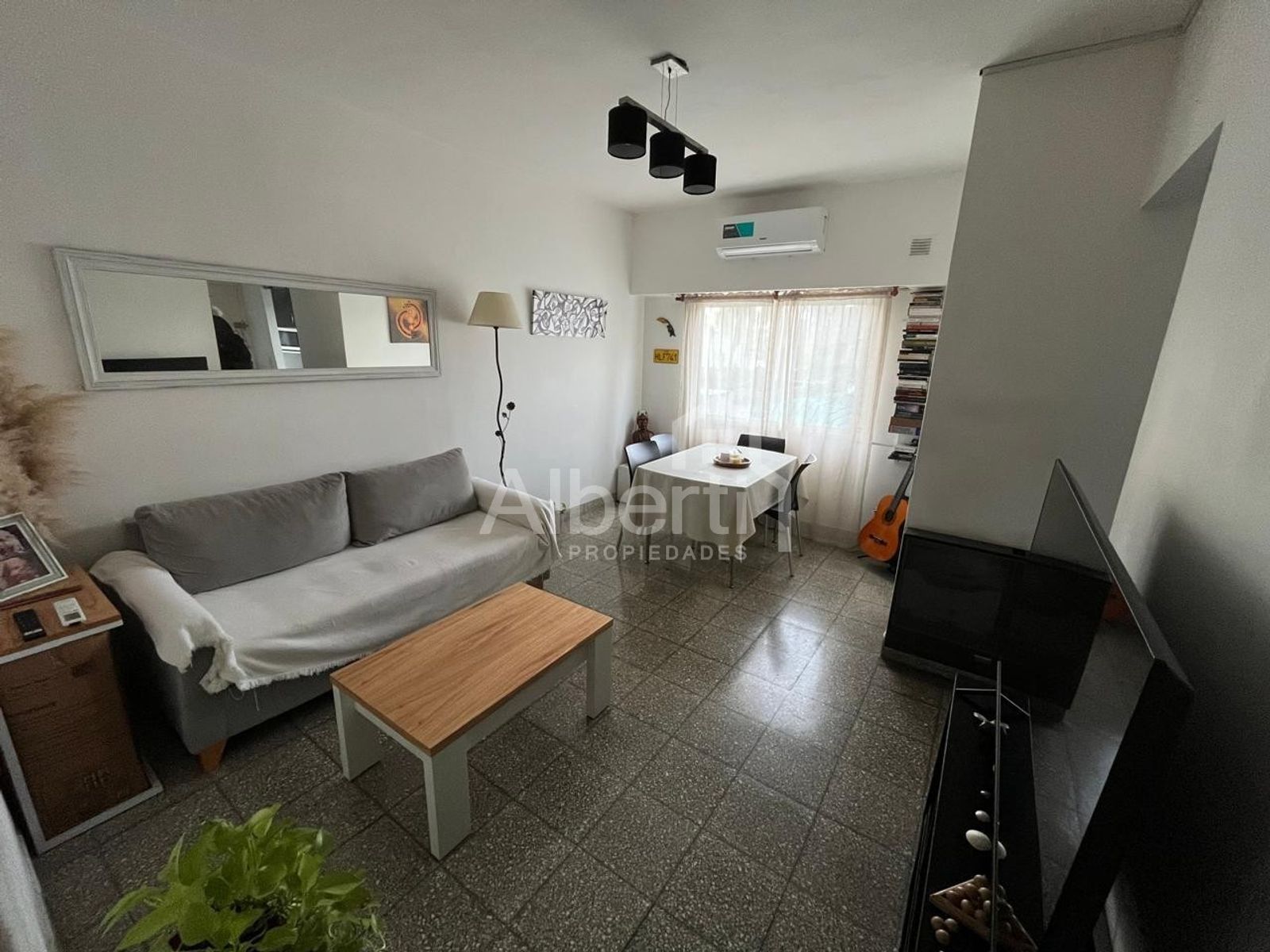 VENTA DEPARTAMENTO 2 AMBIENTES EN HAEDO NORTE.