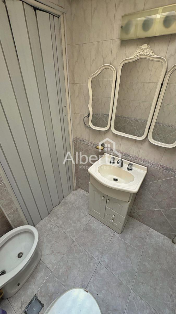VENTA AMPLIA CASA 4 AMBIENTES EN HAEDO SUR. — foto 7